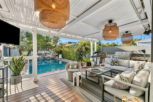 House with pool 1