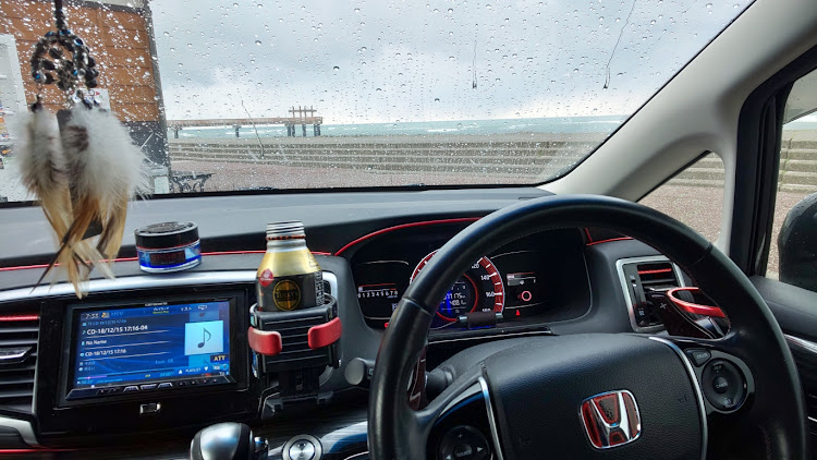 オデッセイの朝のご挨拶・寒の戻り・愛車と缶コーヒーに関するカスタム事例の投稿画像1枚目