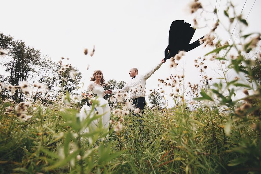 Fotógrafo de casamento Sergey Kuzmenkov (serg1987). Foto de 8 de setembro 2017