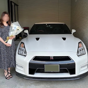 NISSAN GT-R R35