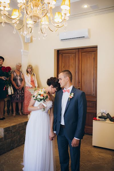 Wedding photographer Roman Kozhin (dzhin09). Photo of 19 December 2014