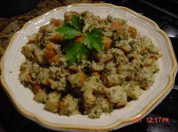 BONNIE'S CROCKPOT STUFFING WITH SAUSAGE AND APPLES