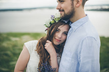 Fotógrafo de casamento Adel Vafin (adelvafin). Foto de 15 de julho 2015