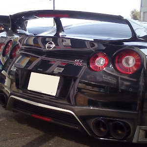 NISSAN GT-R R35