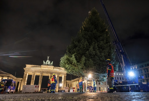 Nemačka razmatra ograničenje broja prisutnih za Božić i Novu godinu