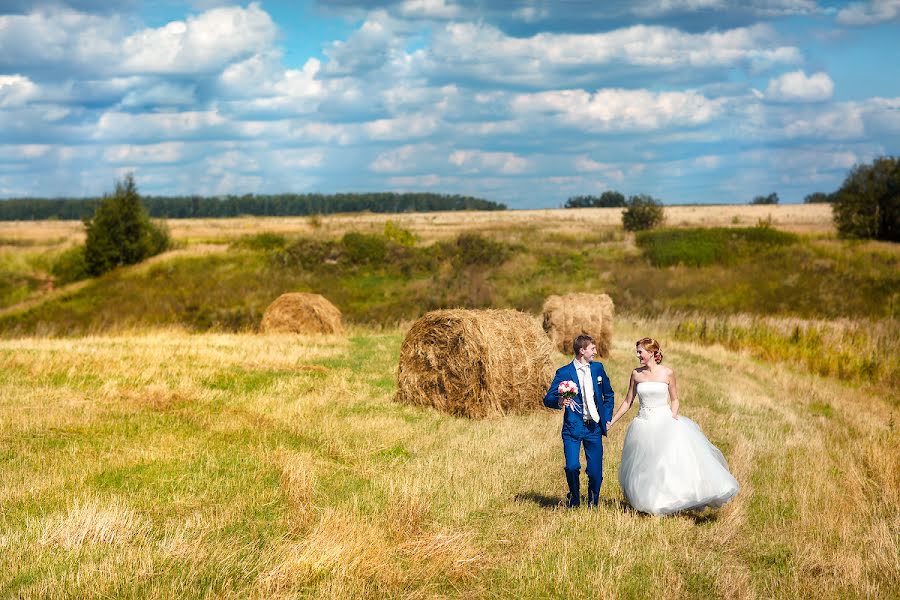 Wedding photographer Yuliya Medvedeva (photobond). Photo of 3 December 2013