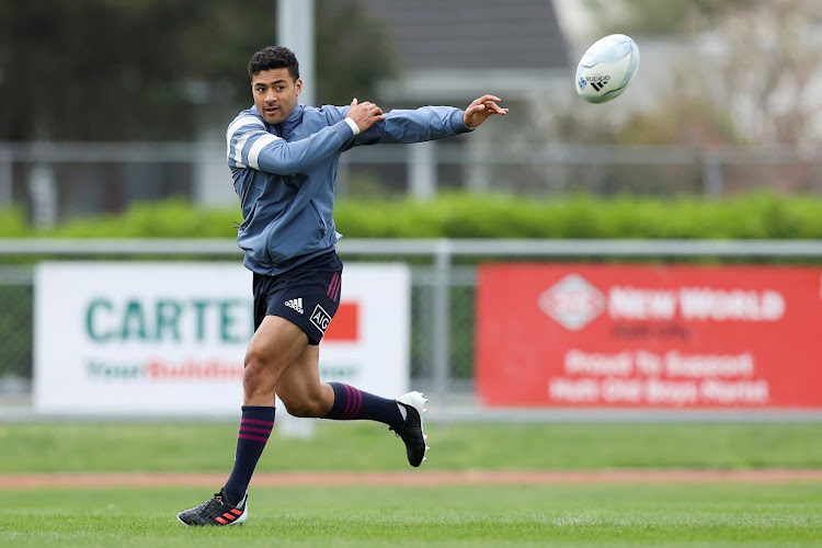 Richie Mo'unga in action during a New Zealand All Blacks training session at Hutt Recreation Ground on October 07, 2020 in Wellington, New Zealand. (Photo by Hagen Hopkins/Getty Images)