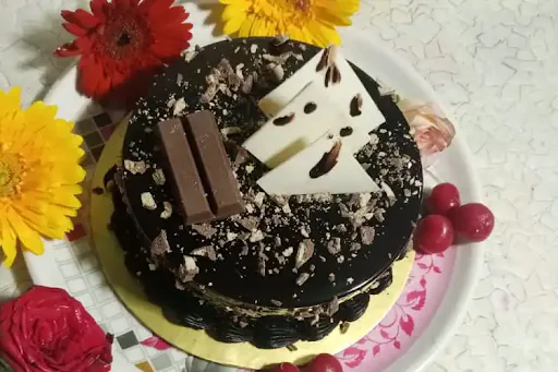 Kitkat Cake