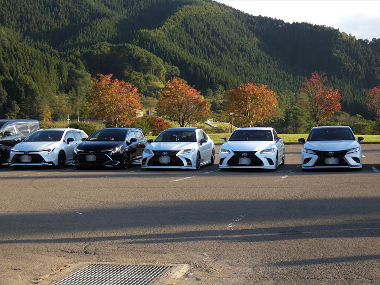 カローラスポーツの三連休中日・秋の気配・県北オフ会・ポンコツ主催者・パパの変態スタイル炸裂（笑）に関するカスタム事例の投稿画像29枚目