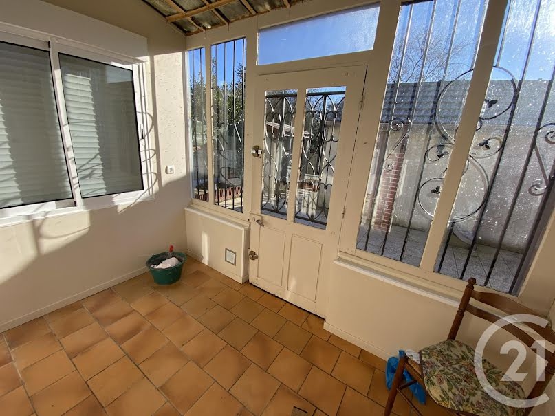 Vente maison 4 pièces 68 m² à La Guerche-sur-l'Aubois (18150), 69 000 €