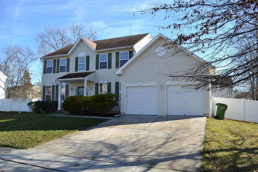 House with garden 2