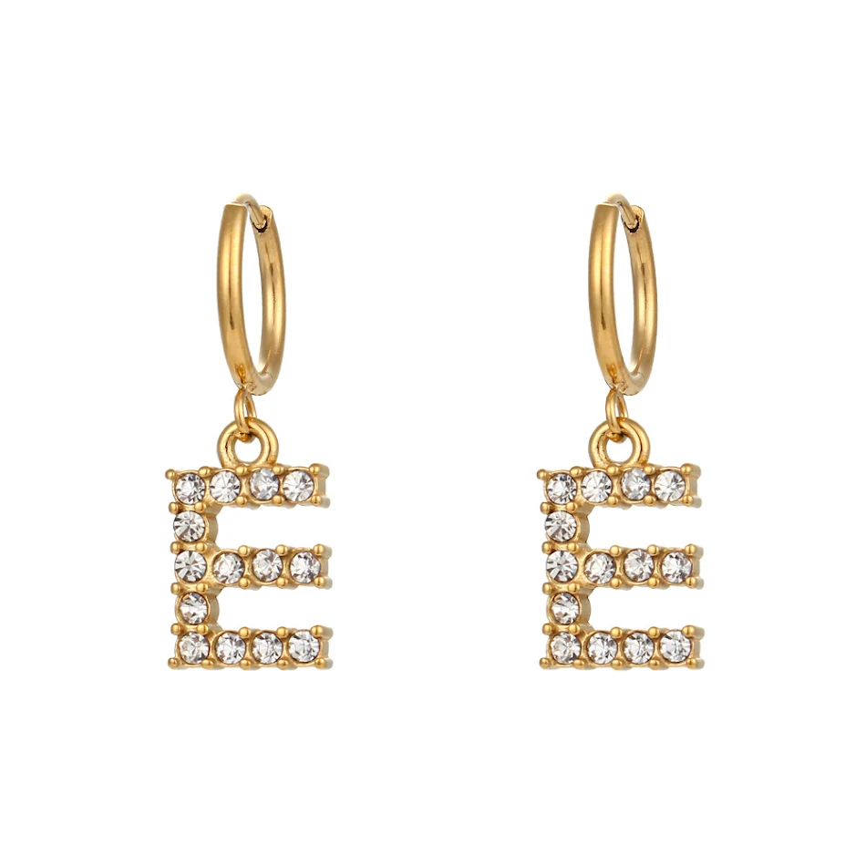 Boucles d'oreilles lettres en zircon micro-serties plaquées or 18K pour femmes, un accessoire élégant et lumineux pour sublimer votre style.