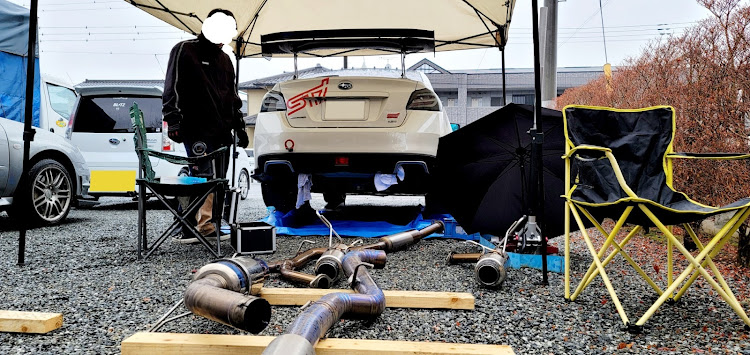 WRX STIのマフラー HKS・東名パワード・雨でもやるよ！に関するカスタム事例の投稿画像2枚目