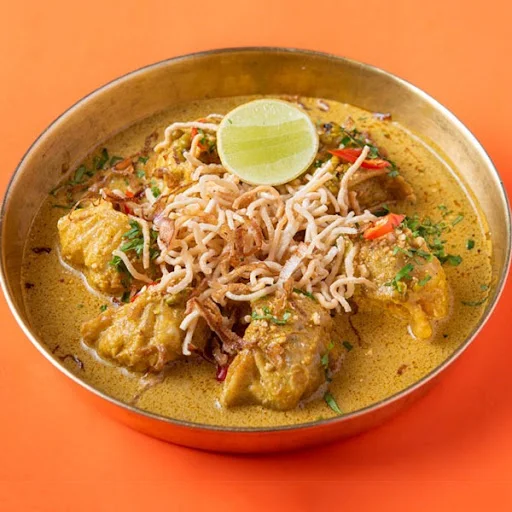 Burmese Chicken Khao Suey Momos