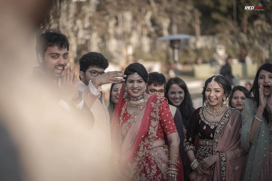 Fotografo di matrimoni Santosh Bhagat (redeyestudio). Foto del 25 luglio 2019