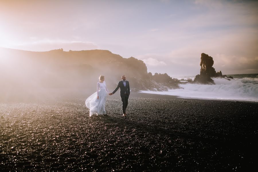 Wedding photographer Anna Ascari (annaascari). Photo of 8 April 2019