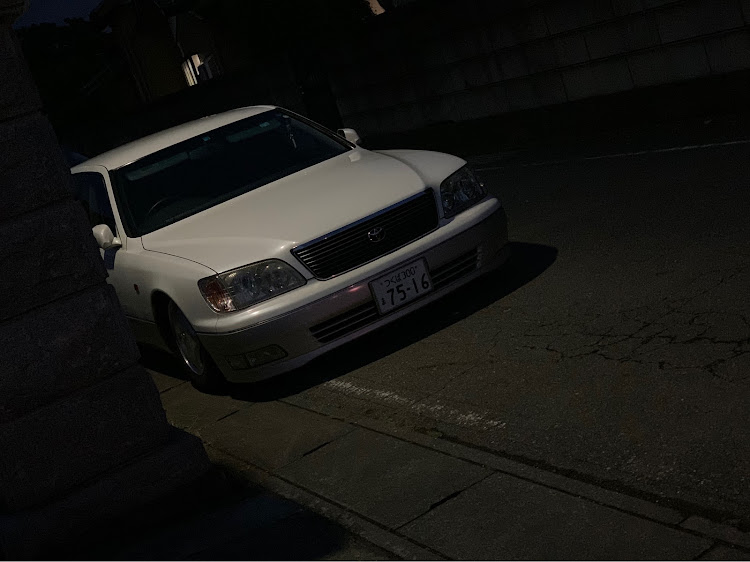 セルシオのDIY・#自粛とわ・サスペンション・車高調整に関するカスタム事例の投稿画像1枚目