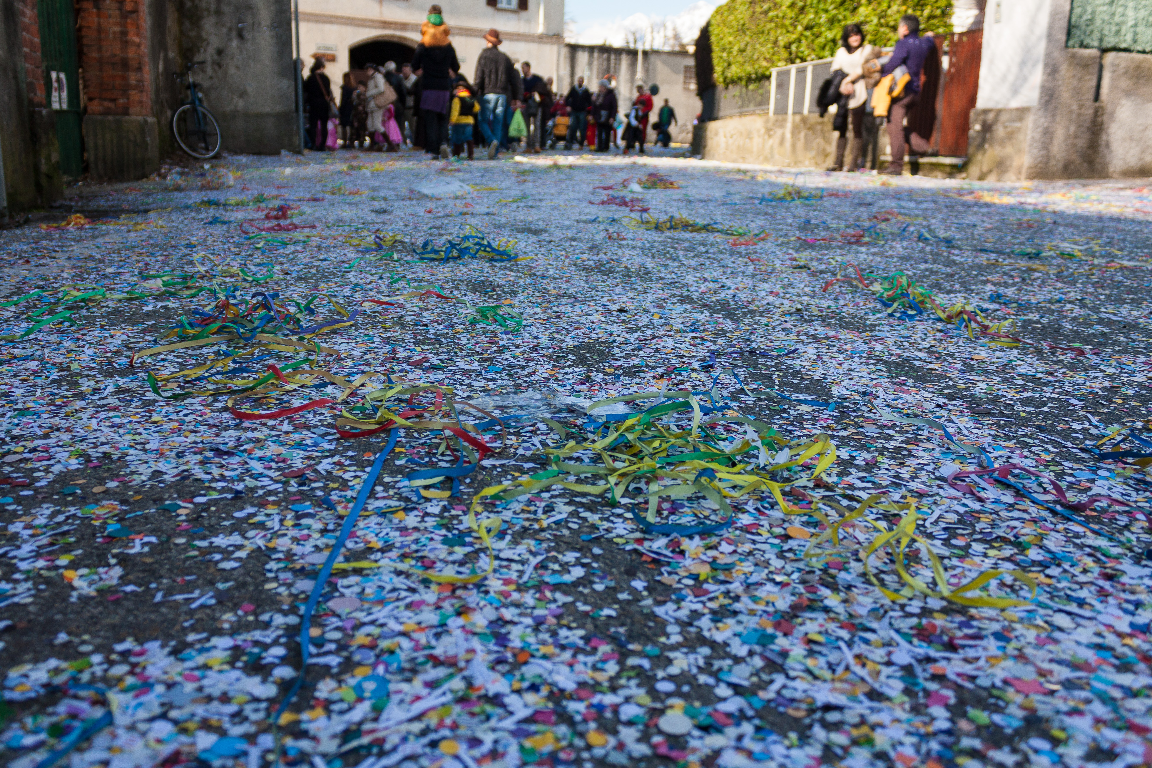 STRADA DOPO IL CARNEVALE di Stefano Gianoli