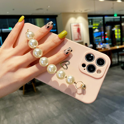 Title 4, New Electroplating Love Pearl Chain Phone Case....