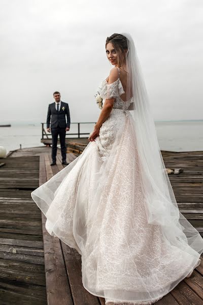 Wedding photographer Oleg Novikov (novikov1974). Photo of 20 September 2019