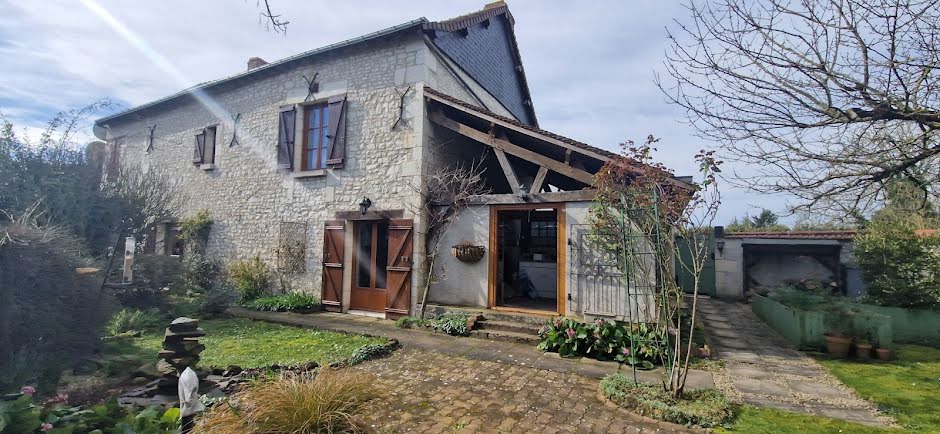 Vente maison 5 pièces 160 m² à Chinon (37500), 252 000 €