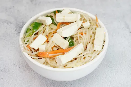 Veg Hakka Noodles