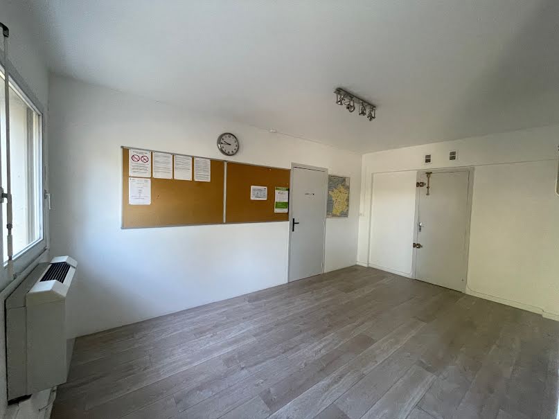 Vente locaux professionnels  36.48 m² à Aix-en-Provence (13090), 98 000 €