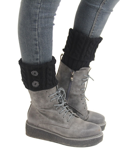 Title 5, Womens Knitted Wool Short Twist Flap Button An...