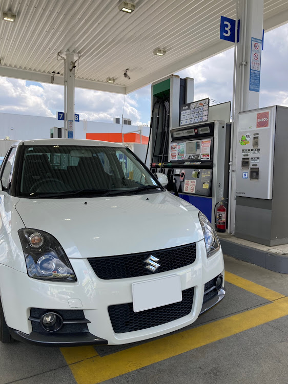スイフトスポーツのガソリン税どうなった？に関するカスタム事例の投稿画像1枚目