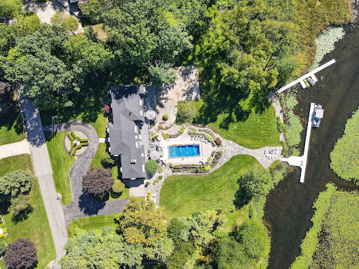 House with pool 4