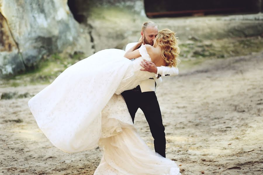 Fotografo di matrimoni Natalya Dacyuk (golubka). Foto del 18 maggio 2019