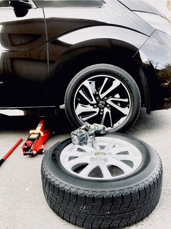 ステップワゴンの休日洗車 WAX ガラスコーティングに関するカスタム事例の投稿画像1枚目