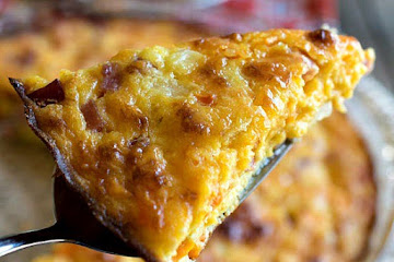 Crustless Ham and Cheddar Quiche