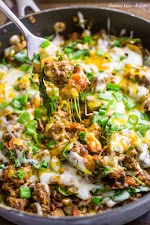 One Pot Cheesy Taco Skillet was pinched from <a href="http://sweetcsdesigns.com/one-pot-cheesy-taco-skillet/" target="_blank">sweetcsdesigns.com.</a>