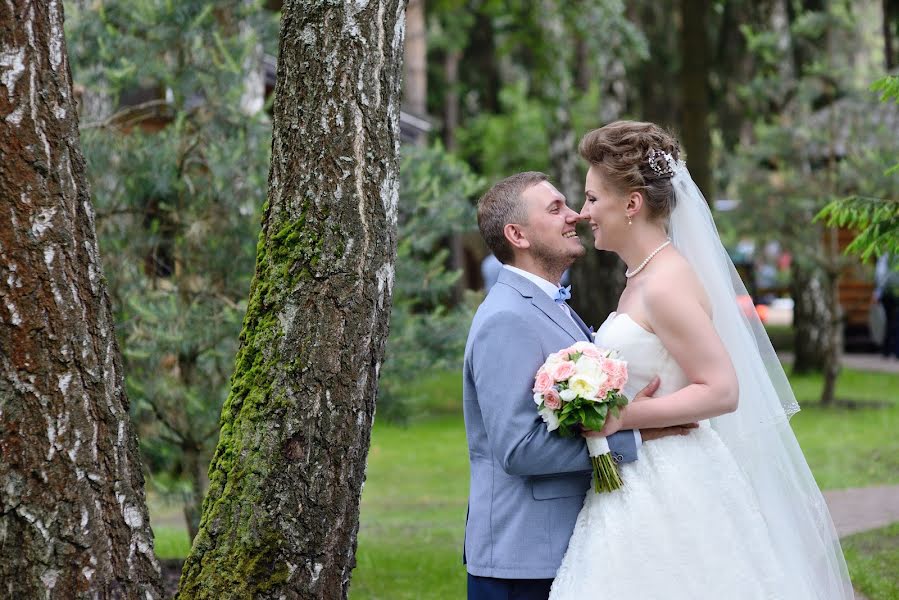 Fotógrafo de casamento Viktor Viktor (kotik137). Foto de 11 de agosto 2017