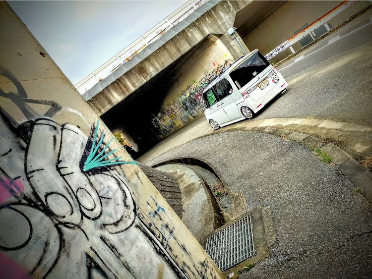 タントカスタムの仮想USDM  HDM・EAST SIDE CREW・グラフィティアート・真正面ショット・２月も宜しくお願いしますに関するカスタム事例の投稿画像6枚目