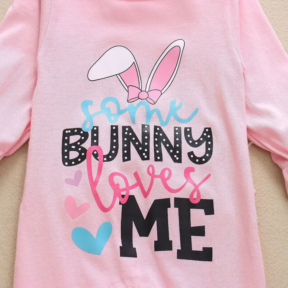 Romper voor baby's met konijnenoren, letteropdruk, drukknoopsluiting, haarband en tweedelige set, ideaal voor dagelijks gebruik.