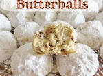 Southern Pecan Butterballs was pinched from <a href="http://www.thecountrycook.net/2012/12/southern-pecan-butterballs-giveaway.html" target="_blank">www.thecountrycook.net.</a>