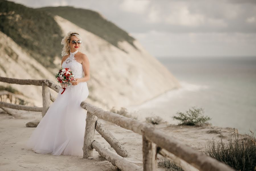 Wedding photographer Vladislav Disney (photokzn). Photo of 15 November 2021