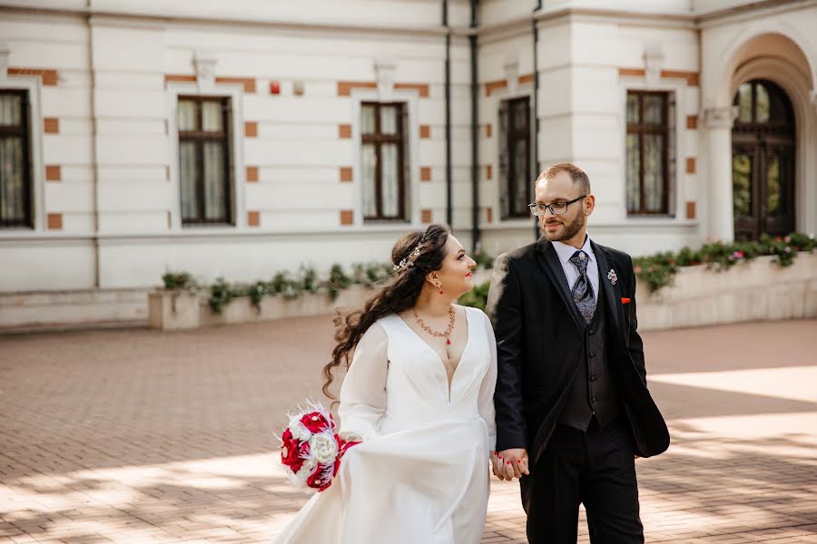 Wedding photographer Cristian Burlacu (crsphotographer). Photo of 8 March