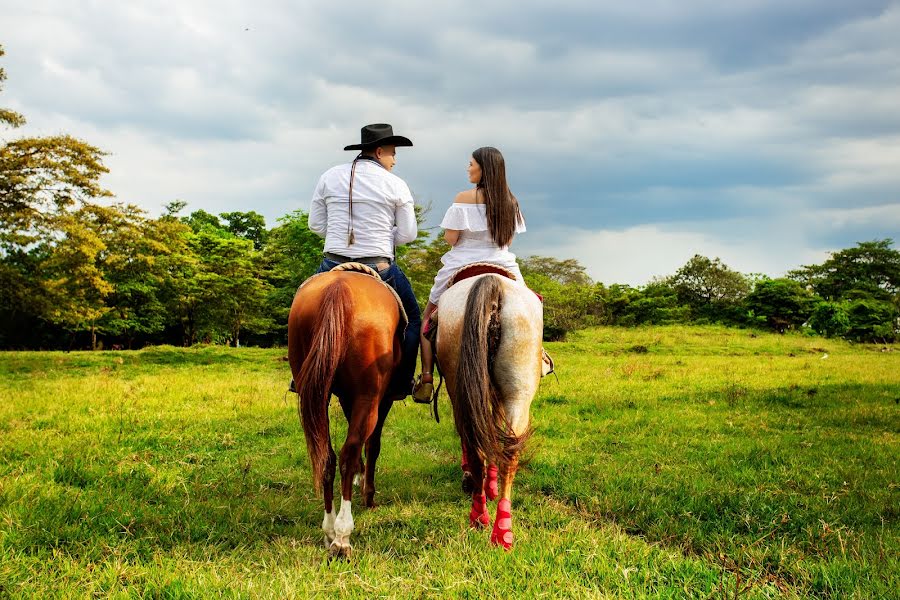 Fotógrafo de casamento Matias Silva (matias97). Foto de 28 de janeiro 2020