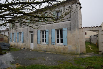 maison à Saint-Sulpice-d'Arnoult (17)