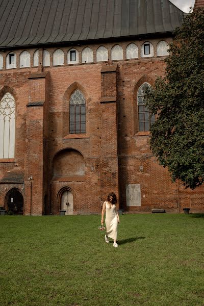 Fotografo di matrimoni Natasha Maksimishina (ufhvjytyrj7). Foto del 25 ottobre 2023