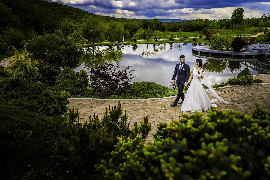 Fotografo di matrimoni Alin Sirb (alinsirb). Foto del 13 maggio 2019