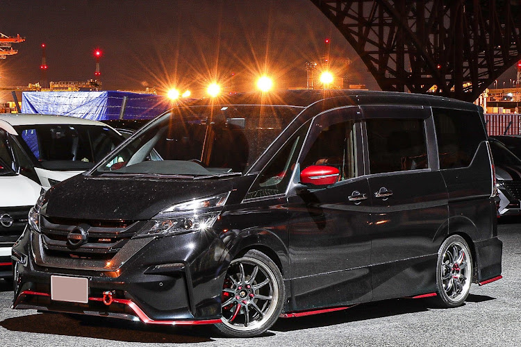 セレナの定例会初参加・初コラボ・nismo・ワークエモーションZR10・遠征に関するカスタム事例の投稿画像3枚目