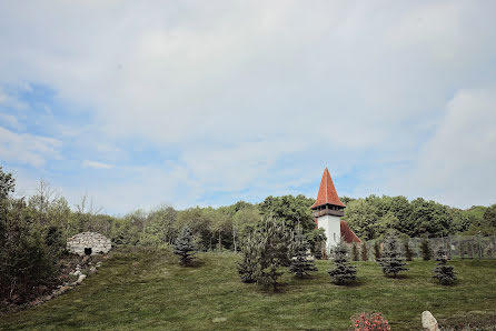 Pulmafotograaf Andrei Breje (lastantler). Foto tehtud 21 mai 2020