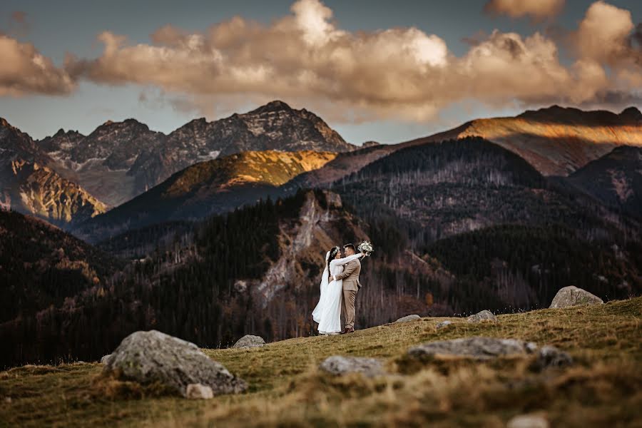 Photographe de mariage Krystian Róg (k2studio). Photo du 13 décembre 2021