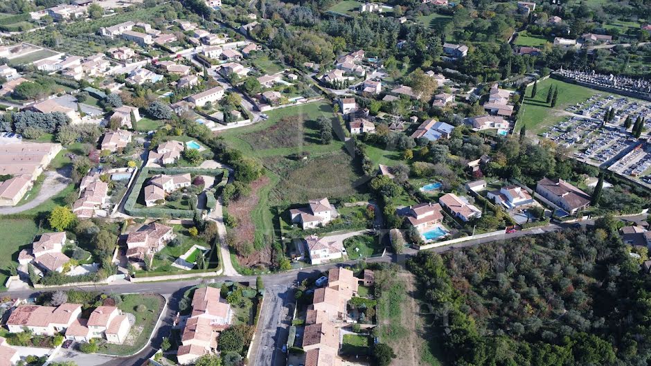 Vente terrain  683 m² à Uzès (30700), 175 000 €