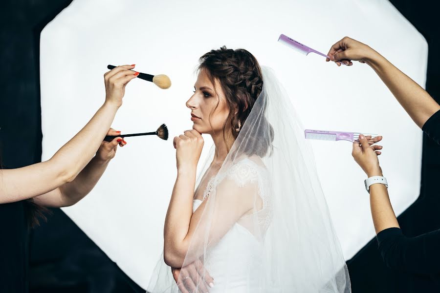 Fotografo di matrimoni Volodymyr St (volodymyr). Foto del 28 maggio 2019