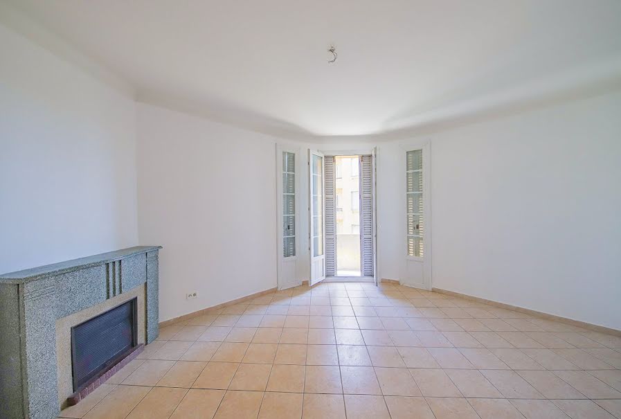 Location  appartement 3 pièces 75 m² à Bastia (20200), 765 €